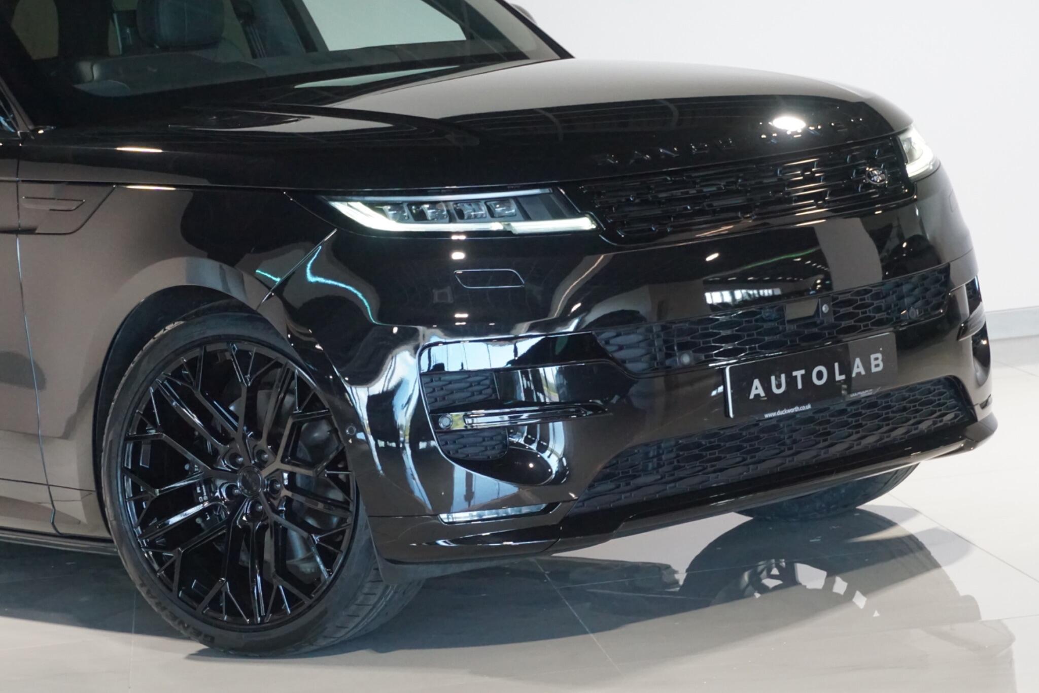 Land Rover Range Rover Sport 3.0 D300 MHEV Dynamic SE SUV 5dr Diesel Auto 4WD Euro 6 (s/s) (300 ps)